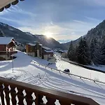 Confortable Avec Parking Pres Du Centre-ville A - Fr-1-693-123 Apartmán Châtel