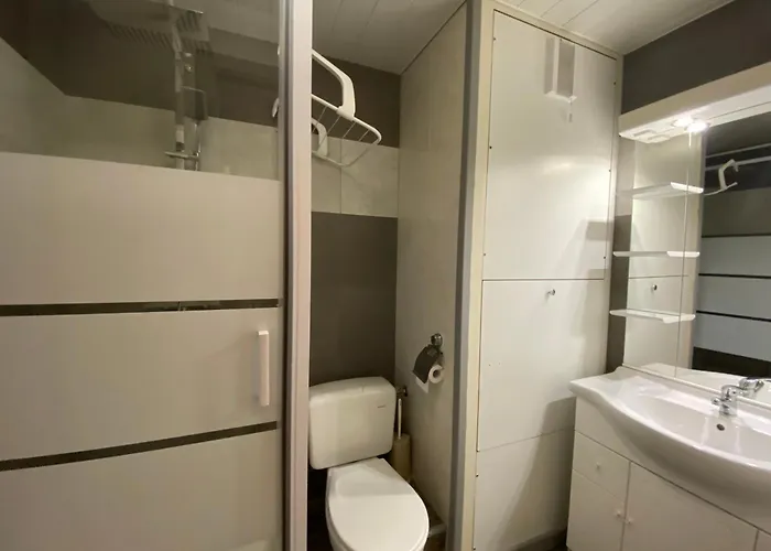 Confortable Avec Parking Pres Du Centre-ville A - Fr-1-693-123 Chatel